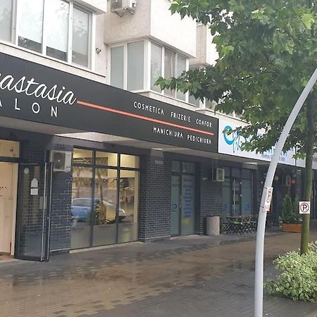 Studio Modern. Bukarest Exteriör bild