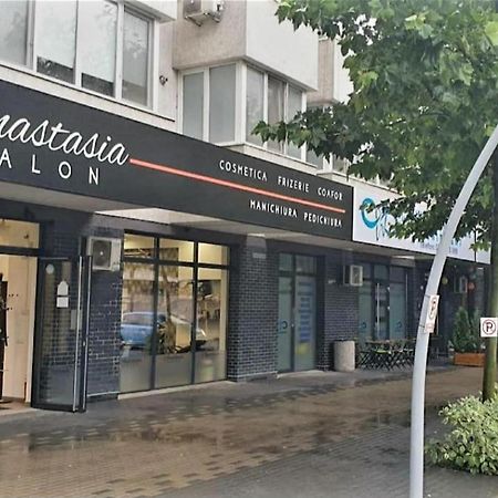 Studio Modern. Bukarest Exteriör bild