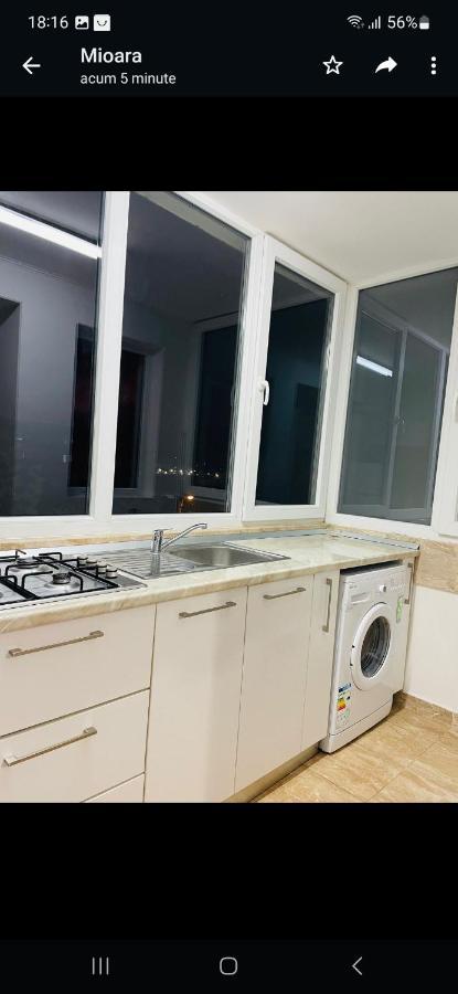 Studio Modern. Bukarest Exteriör bild