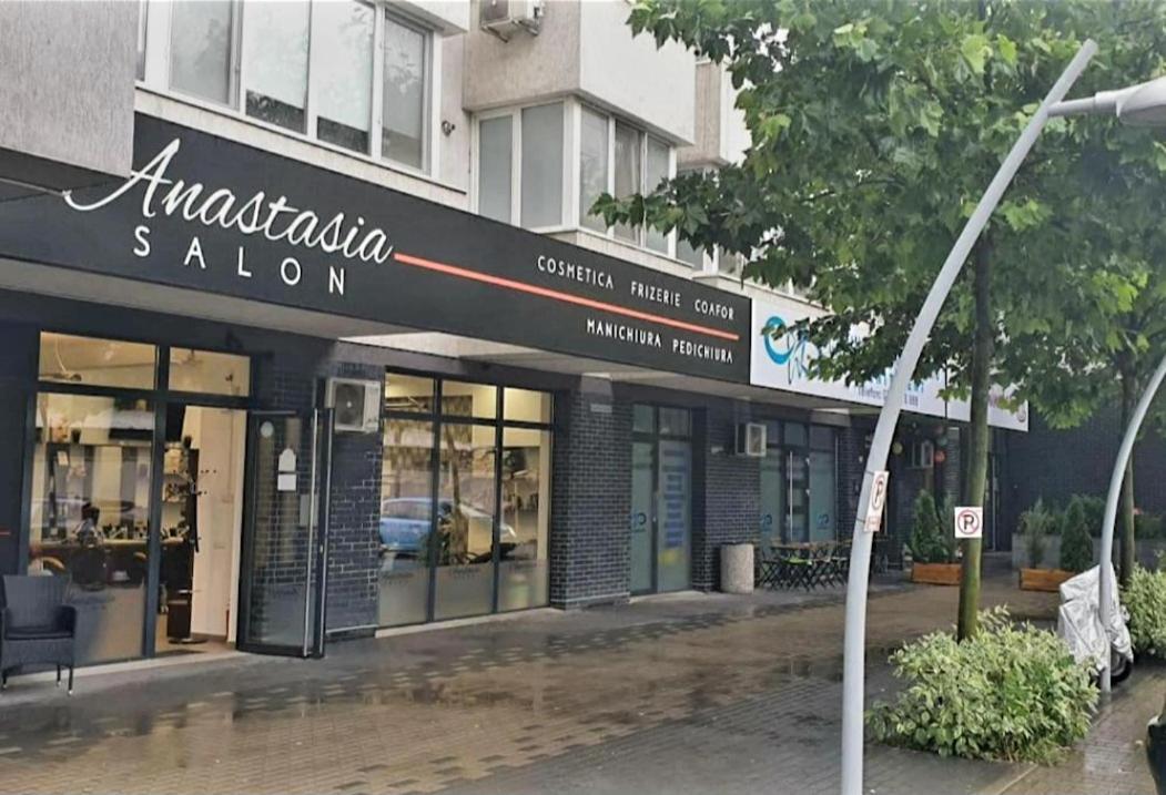 Studio Modern. Bukarest Exteriör bild